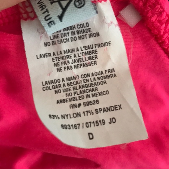 💕SOLD! 💕Hot pink swim top - Picture 4 of 4